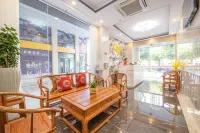 Dubai Eight Star Hotel (Qinzhou Nianfeng Square Branch)