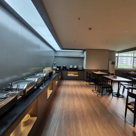 HanTing Hotel (Weifang Shengli East Street Wenhua Road)