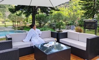 Xingyi Wanfenglin·Shilong Youke B&B (Shilong Kangyanggu Branch)