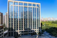 Vienna International Hotel (Dongying Wuyue Square Branch) Hotel dekat ShengLi YouTian KeJi ZhanLan ZhongXin