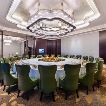 Dragon Dream Hotel Отели рядом с достопримечательностью «Jinjiu Refuge»