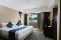 Fontainebleau Hotel فنادق في 
