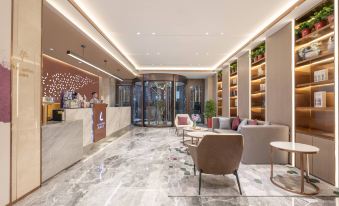 LAVANDE HOTEL(Weihai International Beach Torch Eight Street Store)