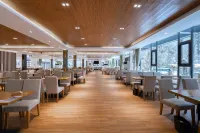 Hailuogou Jinshan Photography Theme Hotel