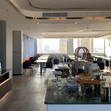 Langou Shangpin Hotel (People's Shopping Mall Shop)