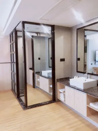 Zhendong Hotel (Yongkang Municipal Government Technology Hardware City Branch) Отели рядом с достопримечательностью «Wujincheng Square»