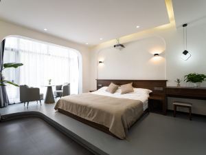 Qingdao Lushan Yunzhiju B&B