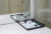 德清英才商務賓館（德清西站店） - 2 星級
