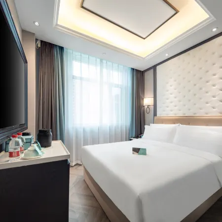 Xana Hotelle Hotel (Haicheng Railway Station Binhe Xi Road)