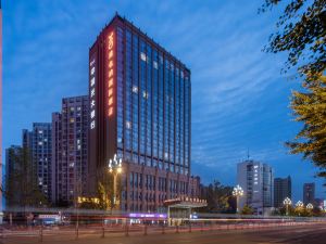 Vienna International Hotel (Mianyang Zhongyuan Square High Speed Railway Station)