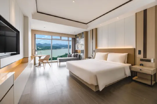 Atour Hotel Tonglu Fuchun River Отели рядом с достопримечательностью «Binjiang Ecology Park»