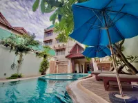 Siem Reap Riverside Hotel - parkir