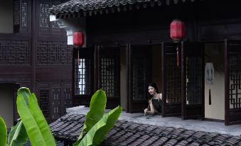 Shaoxing Taimen Homestay (Lu Xun Hometown Cangqiao Straight Street Shop)