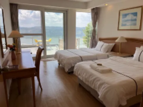 湖畔卡夫卡高爾夫度假別墅