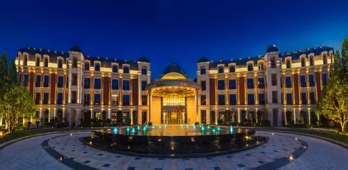 Zhengzhou Qianna Hotel Splendor Donglin Lake Hotels in Xingyang