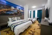 Funing Fulong Hotel Отели рядом с достопримечательностью «Tsinghua Cave Tourist Area»