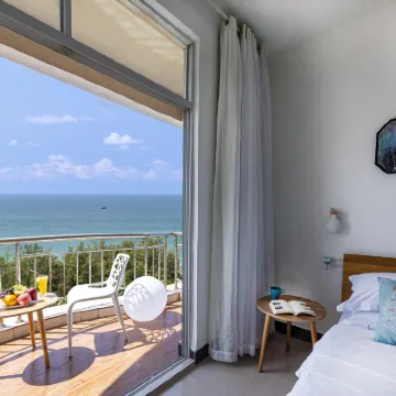 Huatian Erwanju (Weizhou Island Dishui Danping Branch) Hotels near Dishui Danping