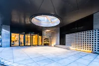 Rezen Xiyue Hotel (Yangzhou Grand Canal Museum Wanda Plaza) Hotels near Yangzhou University (Yangzijin New Campus)