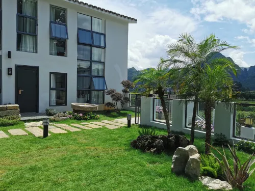 Shuimo Fengshe Hostel Hotels in Xingyi
