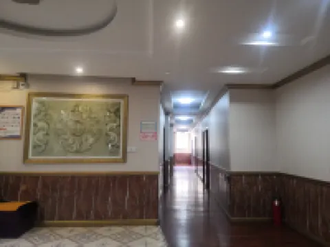 Yaxin Longjiang Hotel