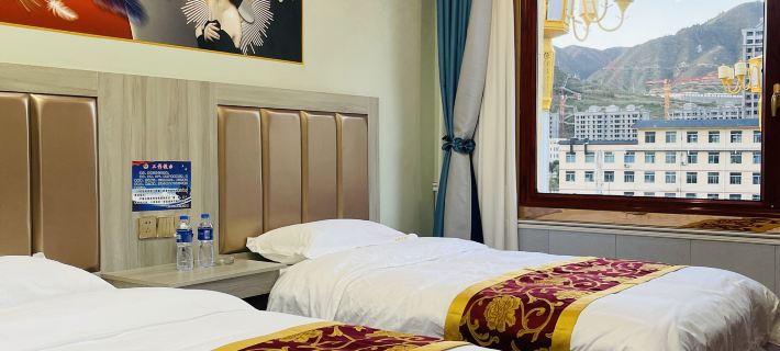 Dexiang Hotel Hotels in Zhuoni