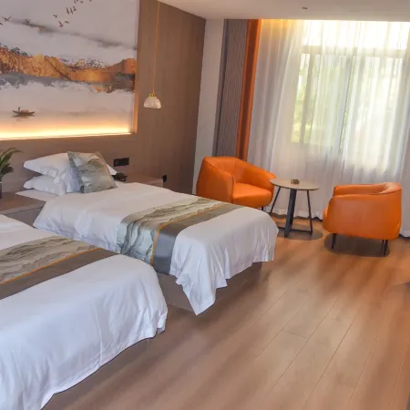 Lucheng Hotel (Andeli Plaza)
