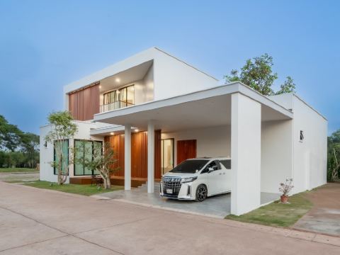 บ้านพูลวิลล่าหนองคาย Lyntara