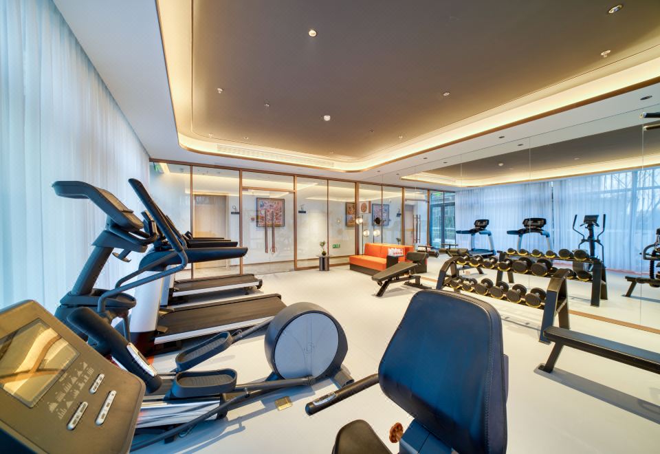 라누 인터내셔널 호텔, 샤오산 공항 썸네일