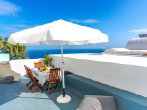 Smarula Villa Hotels in Santorini