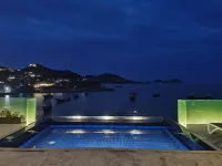 Between sky and sea - Infinity Pools