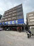 Qianhai Yunxiao Homestay (Baoyuan Road Branch) Hotels near Koufu Jirou Food Shop