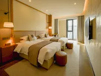 Elephant & Moon Resort, Mogan Mountains Hotels in Deqing