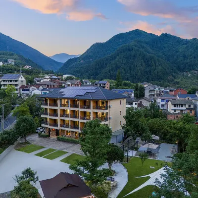 Resumption of Garden Hotels near Fairy Peak