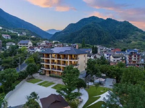 Resumption of Garden Hotel berhampiran Tianmu Grand Canyon