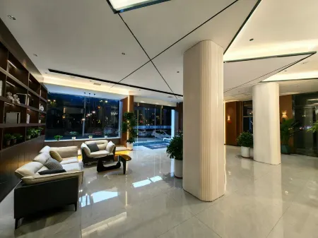 iu Hotel (Xihe County Fuxi Square)