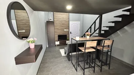 The loft living space Отели рядом с достопримечательностью «Крокодиловая ферма Самутпракан»