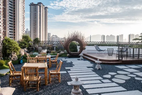 West Lake Xiaozhu (West Street)