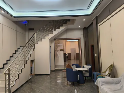 Pingwu Hongfu Hotel