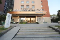 Vienna International Hotel (Chengdu South Railway Station Kaide Tianfu Branch) Hotel in zona FilNESS STUDio BANANA