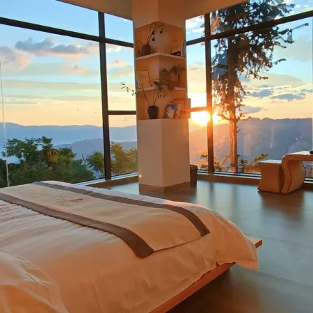 Honghe County Linyun Mountain Residence