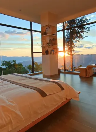 Honghe County Linyun Mountain Residence