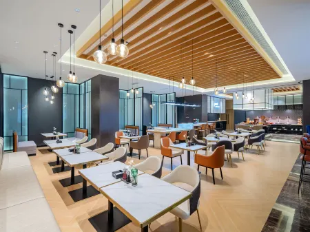 Park inn by radisson Dongguan Nancheng Отели рядом с достопримечательностью «Guangdong University of Science & Technology»