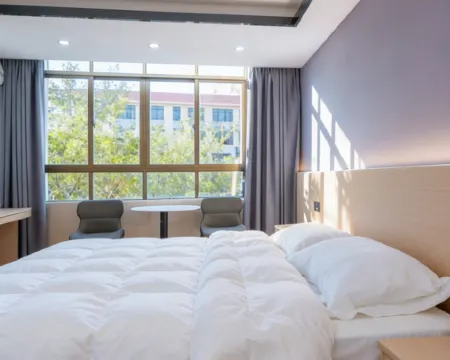 Kingswood Hotel Hotels in Changjiang