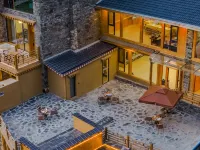 Lixian  Hidden Wonderland · Snow Mountain Luxury Resort Manor