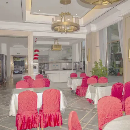 Garden Riverside Holiday Hotel (Santai Tongchuan Ancient Town)