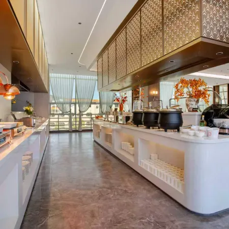 YILIHE GRAND HOTEL