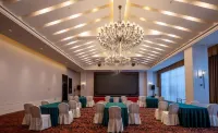 Floral · Lanhai Designer Hotel (Weihai International Bathing Beach Huoju 8th Street Branch)