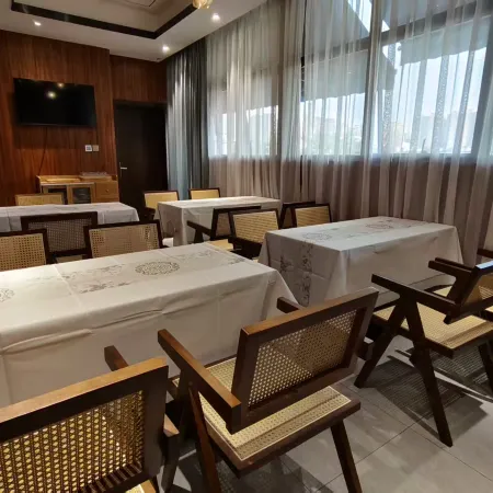 Shengshui Huakai Hotel (1958 Commercial Center)