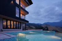 Yizhai (Longji Terraces View Inn) - Pool