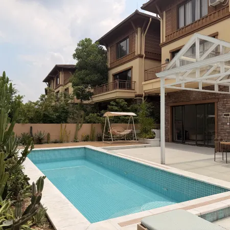 Foshan Meilu Lake Bailu Garden Holiday Villa